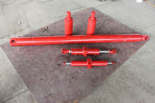 點擊查看詳細信息<br>標題：轉載機系列油缸 閱讀次數(shù)：2612