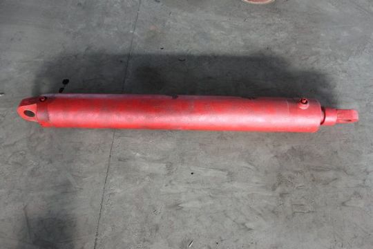 點擊查看詳細信息<br>標題：轉載機60T推拉移油缸 閱讀次數(shù)：2398